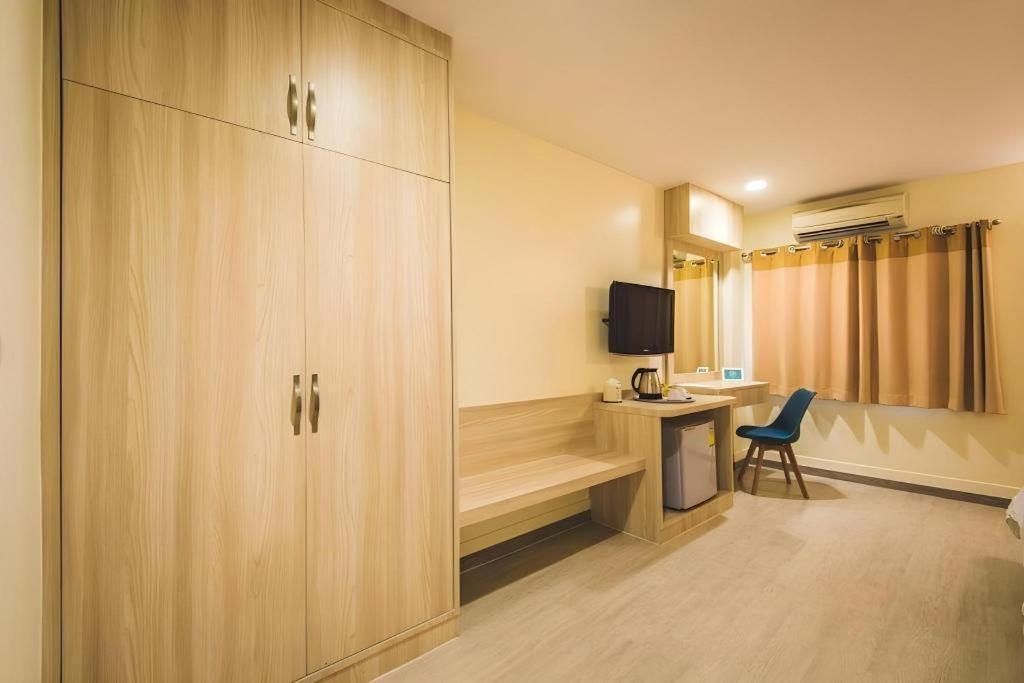 New Suanmali Hotel Bangkok Zewnętrze zdjęcie