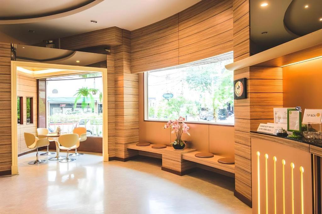 New Suanmali Hotel Bangkok Zewnętrze zdjęcie