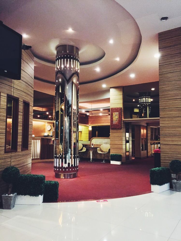 New Suanmali Hotel Bangkok Zewnętrze zdjęcie